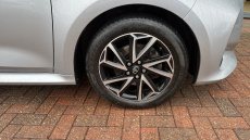 Toyota Yaris 1.5 Hybrid Design 5dr CVT Hybrid Hatchback